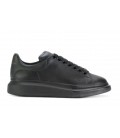scarpe da ginnastica con suola oversize di Alexander McQueen